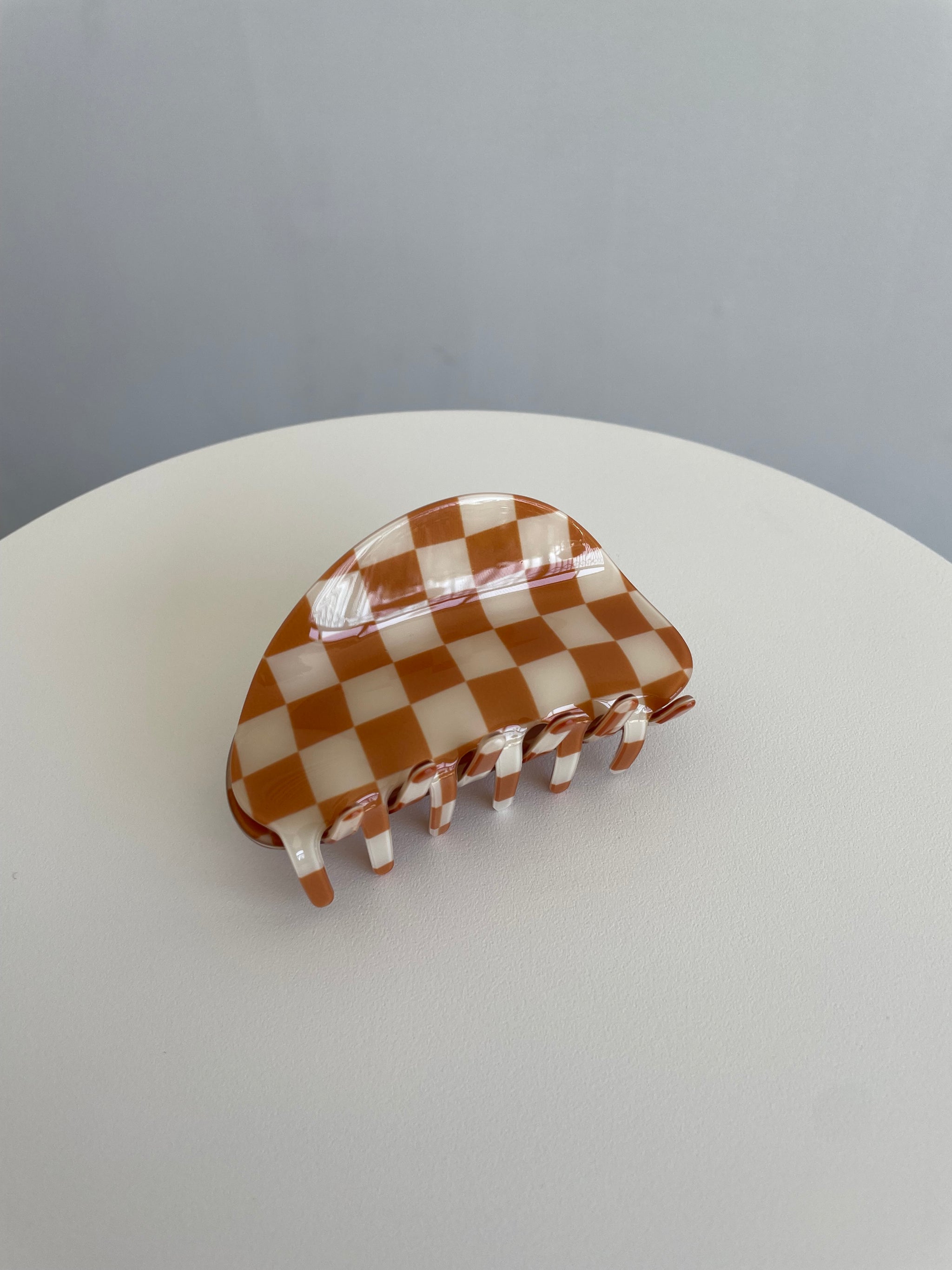 Rounded Check Hair Claw